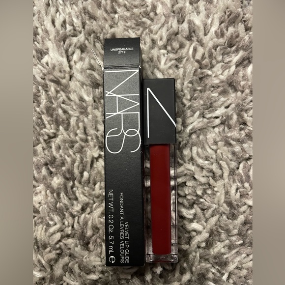 🆕Nars velvet lip glide shade unspeakable - Picture 2 of 5